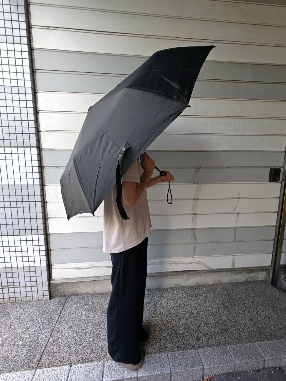 実物写真：自動開閉折りたたみ傘 上面