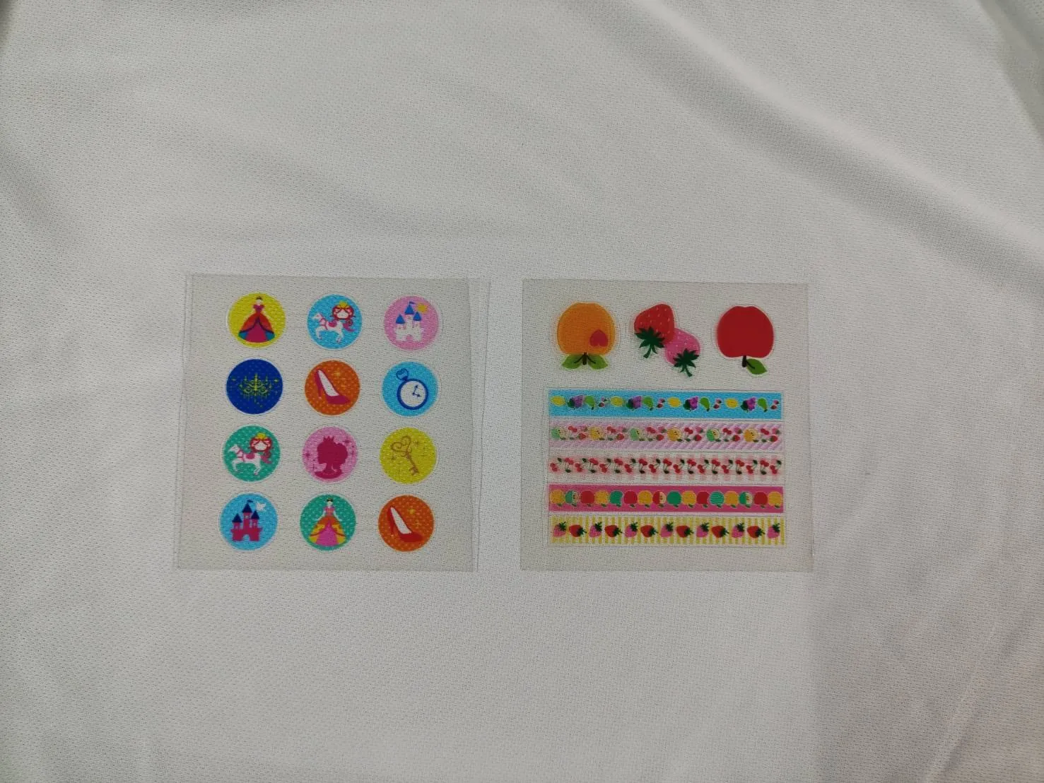 背景を活かせる透明ステッカー