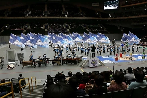 大型マーチングフラッグの完成・使用例